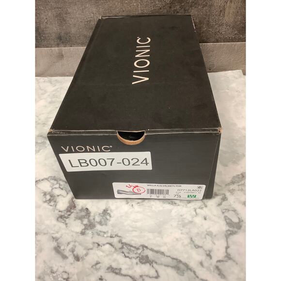 Vionic Womens 7.5W Silver Leather Willa II Slip On Loafers Comfort Casual LB7-24 - Picture 12 of 12